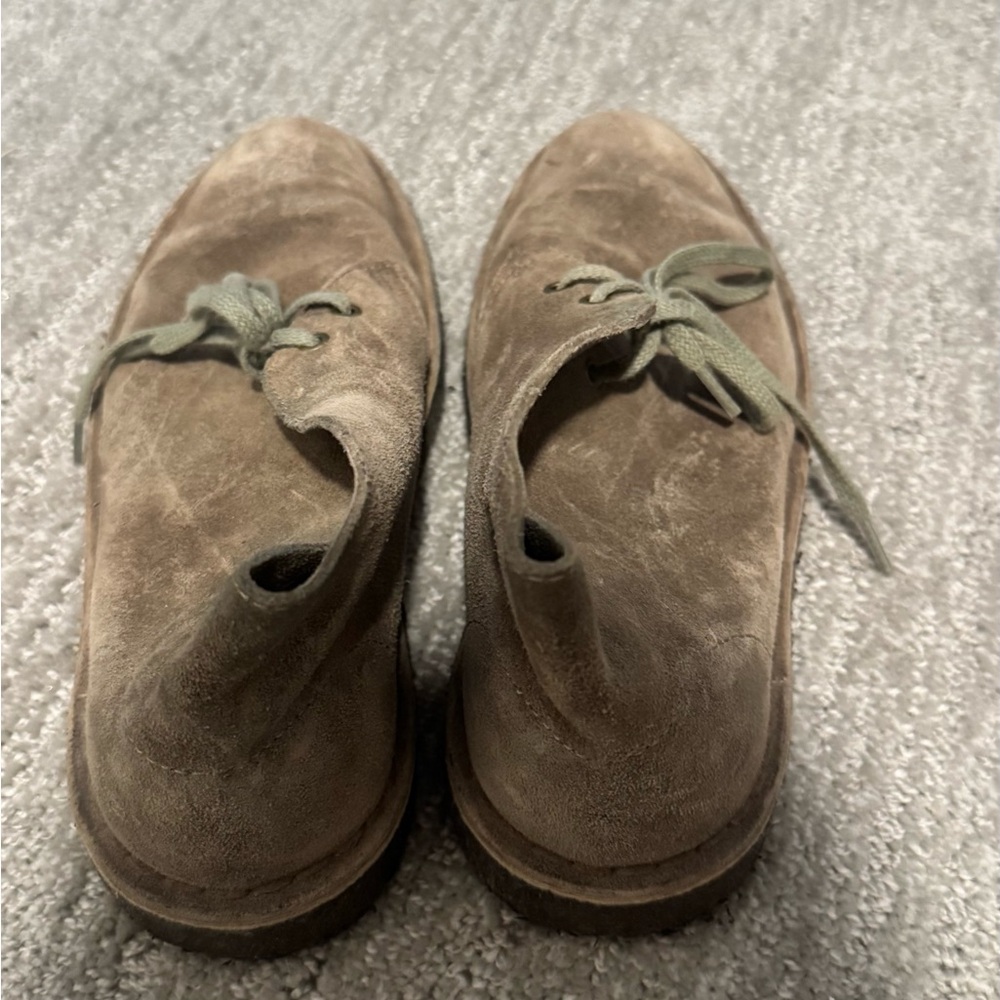 Clarks Women's Tan Suede Chukka Boots